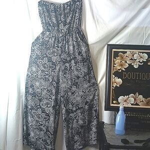 Xhilaration Black and White Strapless Jumpsuit Size L